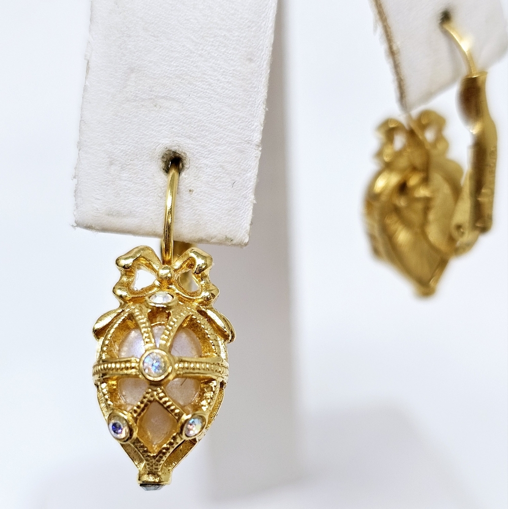 Vintage Joan Rivers Pearl Crystal Earrings